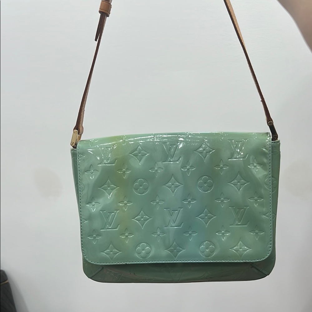 Louis Vuitton Green Monogram Vernis Thompson Street Bag - Picture 4 of 8
